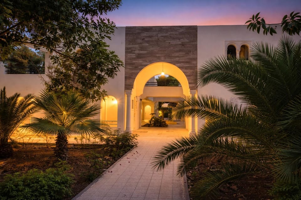 Property building, Garden