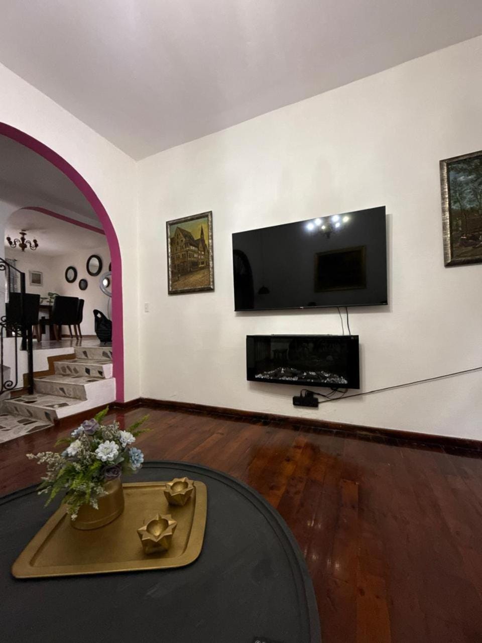 Communal lounge/ TV room