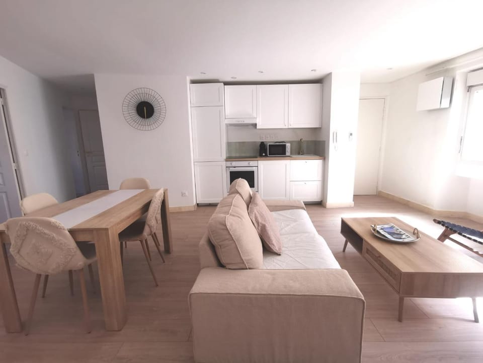 Golden Sand - Tout équipé - Clim - WIFI - Tout à pied - Centre ville - Plages Apartment in Saint-Raphael