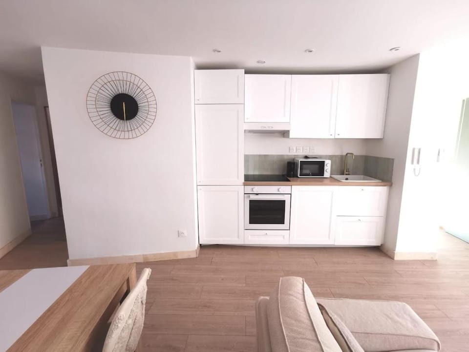 Golden Sand - Tout équipé - Clim - WIFI - Tout à pied - Centre ville - Plages Apartment in Saint-Raphael