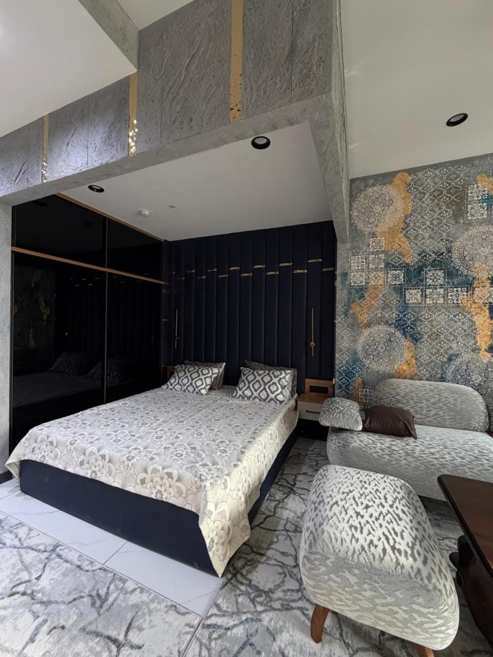 NEST ONE - Floor 15 Apartment in Europe