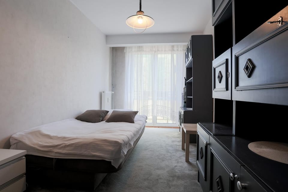 Bed, Photo of the whole room, Bedroom, wardrobe