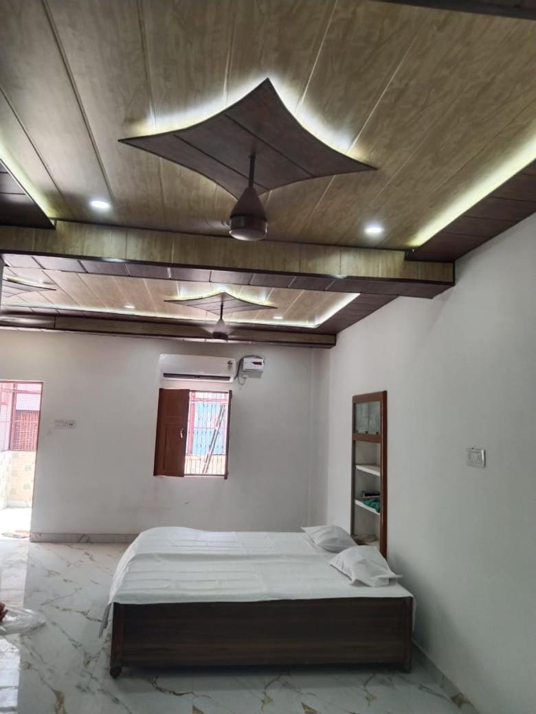 Shivalay Homestay Only Indian Vacation rental in Varanasi