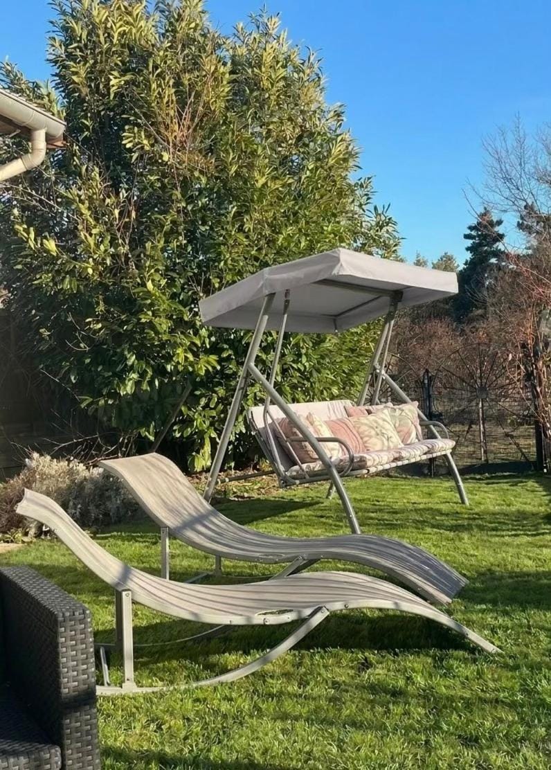 Les Crins Du Bonheur Bed and Breakfast in Saint-Étienne