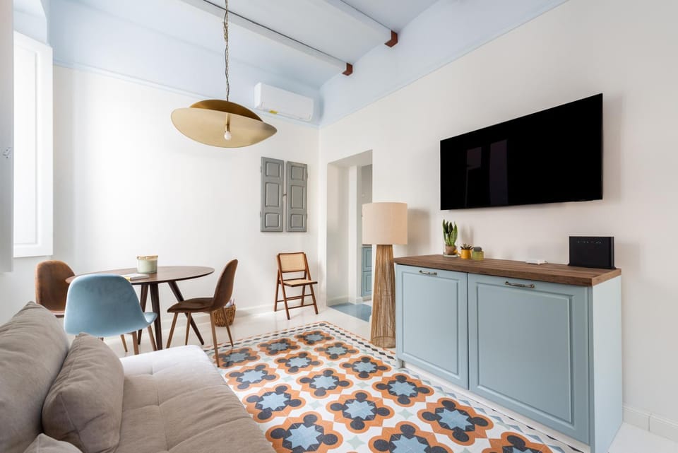 Lounge or bar