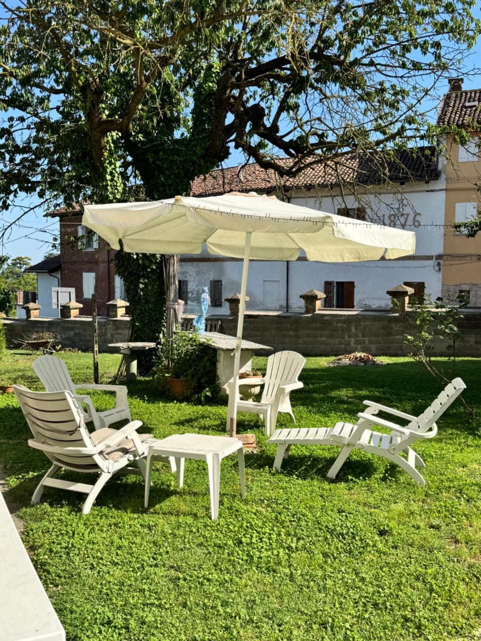 Cà DiVino - Volte in mattoni, arte & giardino House in Piedmont