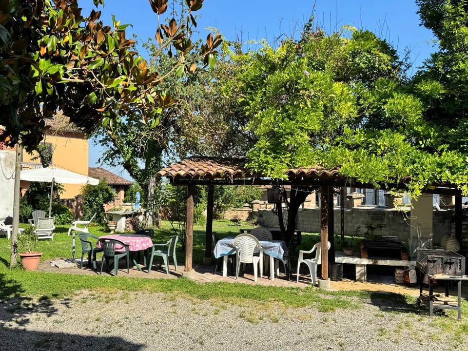 Cà DiVino - Volte in mattoni, arte & giardino House in Piedmont