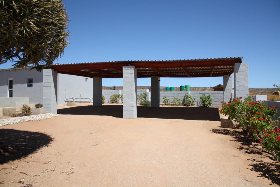 Rosemary Cottage - Charming 4-Sleeper Namaqualand Retreat House in South Africa