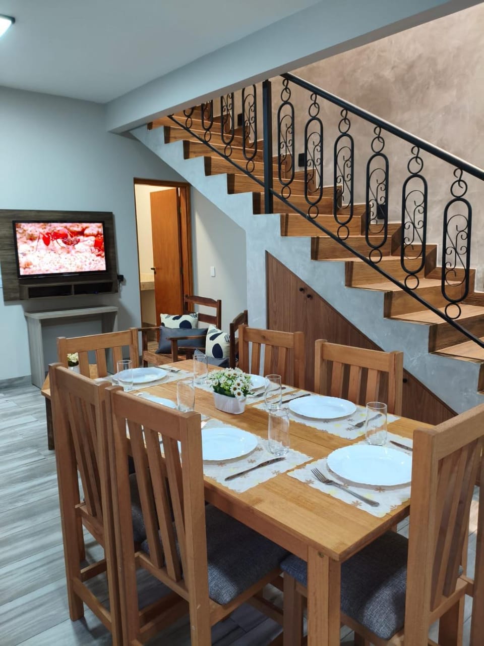 Living room, Dining area