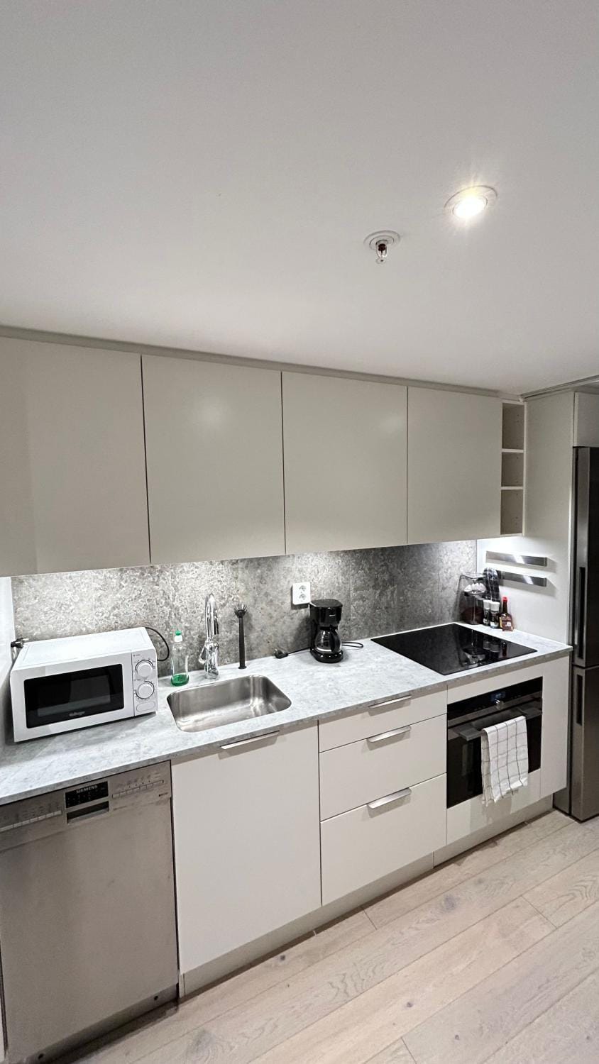 microwave, oven, kitchen