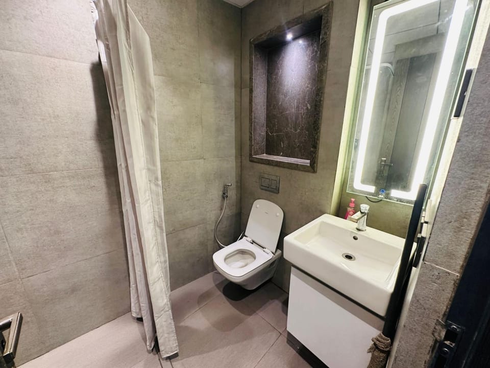 Four Heart Stays Apartment in Noida