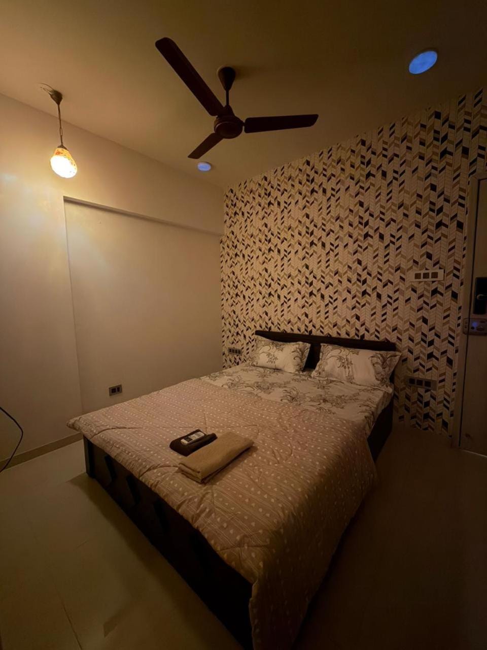 RK Stay Studio Fully Furnished Pune Balewadi Highstreet Apartment in Pune