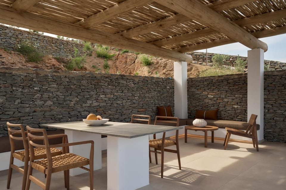 Patio, Dining area