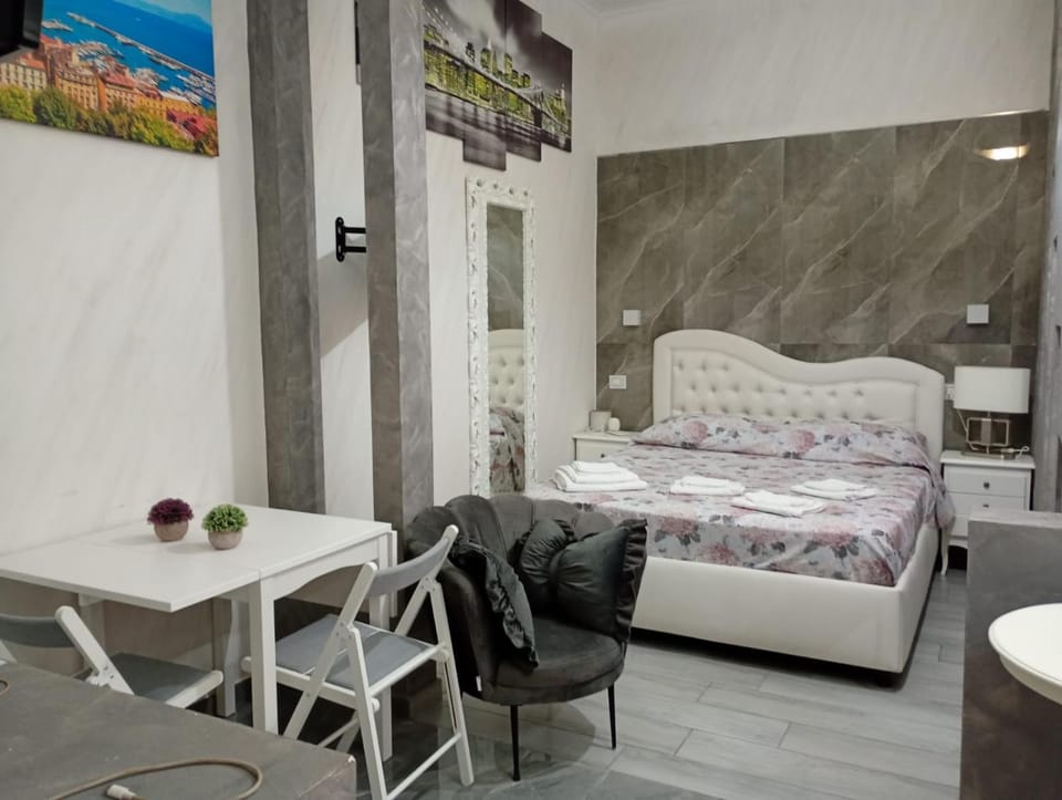 cuore di napoli House in Naples