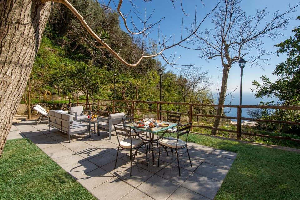 Patio, Day, Natural landscape, Garden, View (from property/room), Balcony/Terrace, Garden view, Sea view