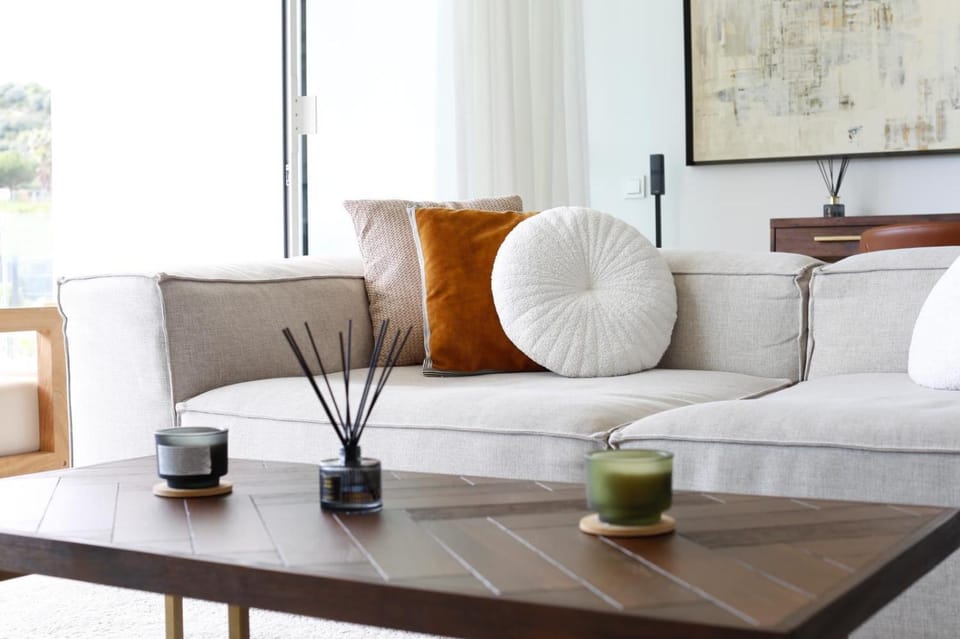 Living room, Seating area