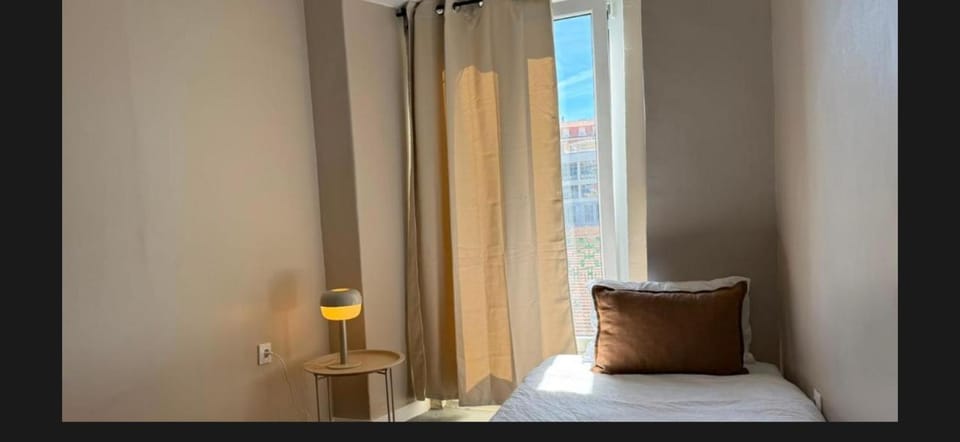 Aurea Stay Lisbon-Quarto privado no centro Bed and Breakfast in Lisbon