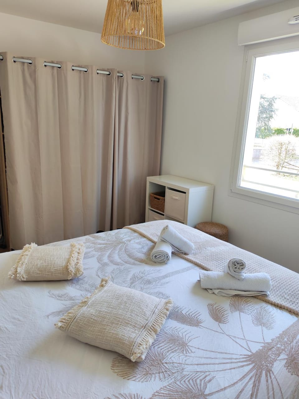 Bedroom, storage