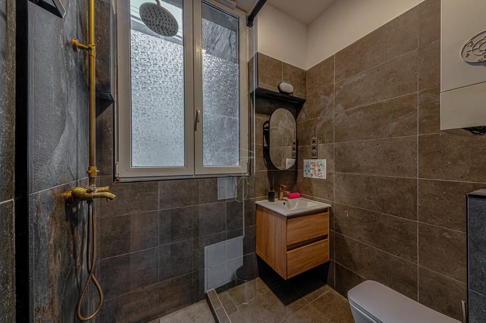 Toilet, Bathroom