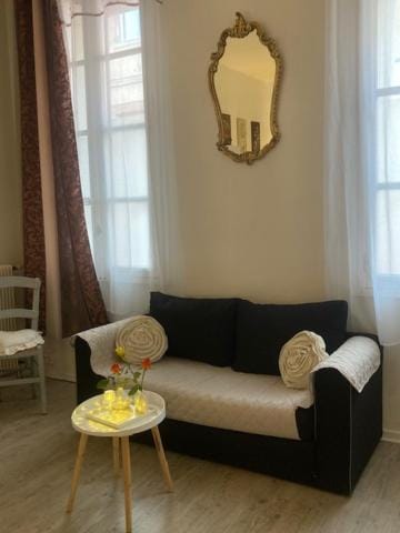 Albi-Suite Apartment in Albi