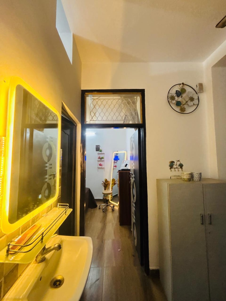 Jp homes Apartment in Delhi
