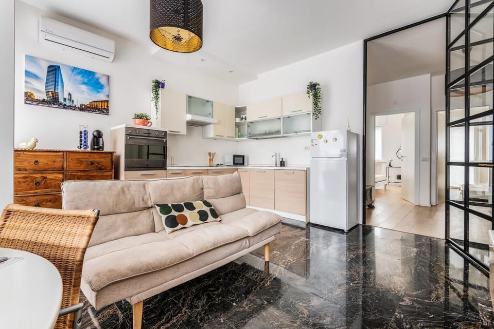 Kitchen or kitchenette, Living room