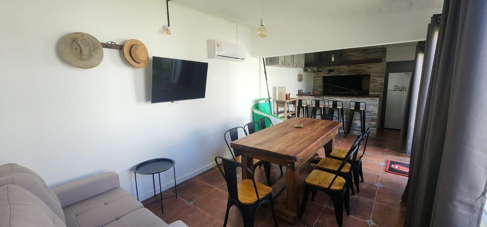 BBQ facilities, Dining area
