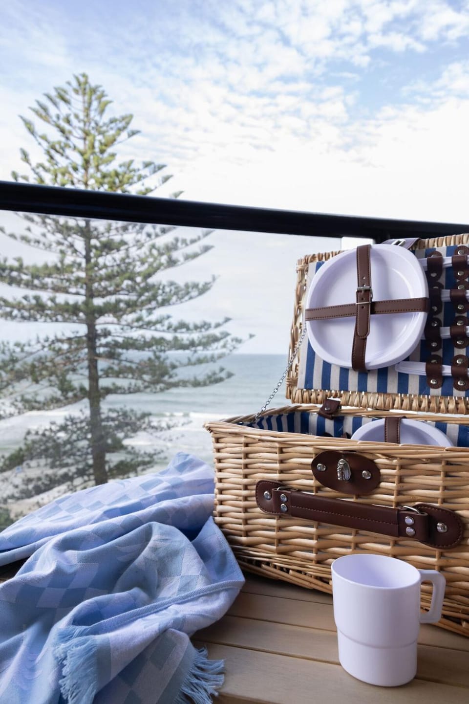 Summer Cove on the Ocean with Pool Apartment in Coolum Beach