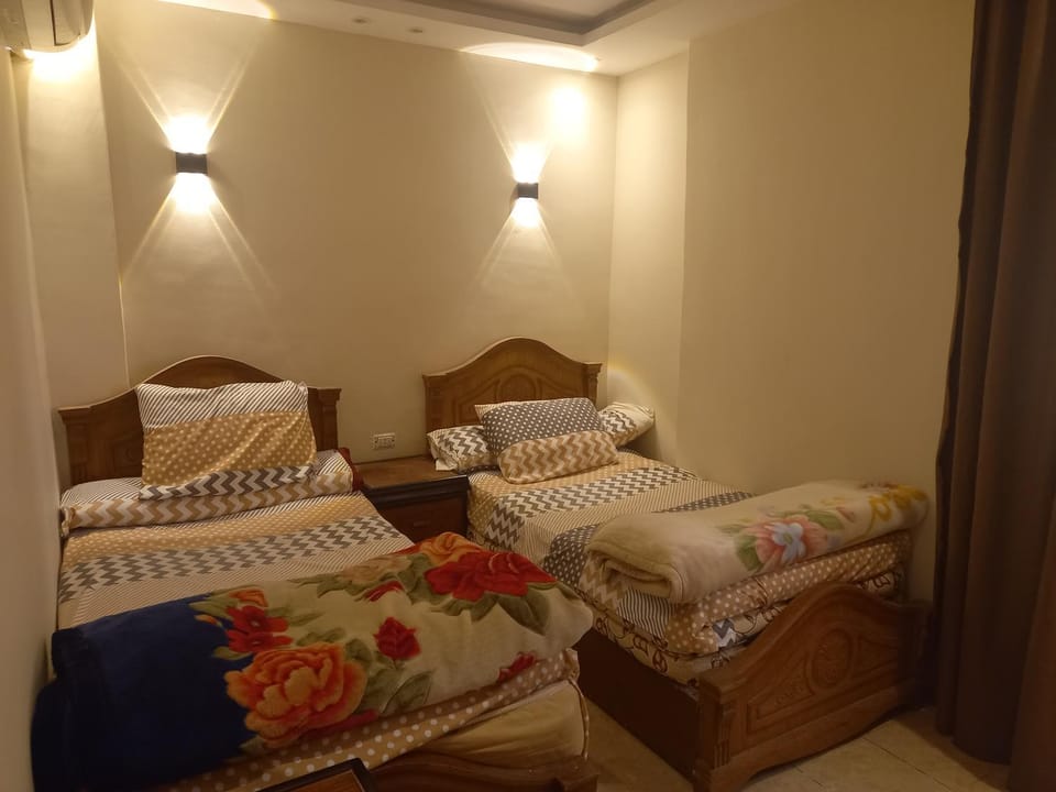 شقة بالمندر بنوراما علي البحر Apartment in Alexandria
