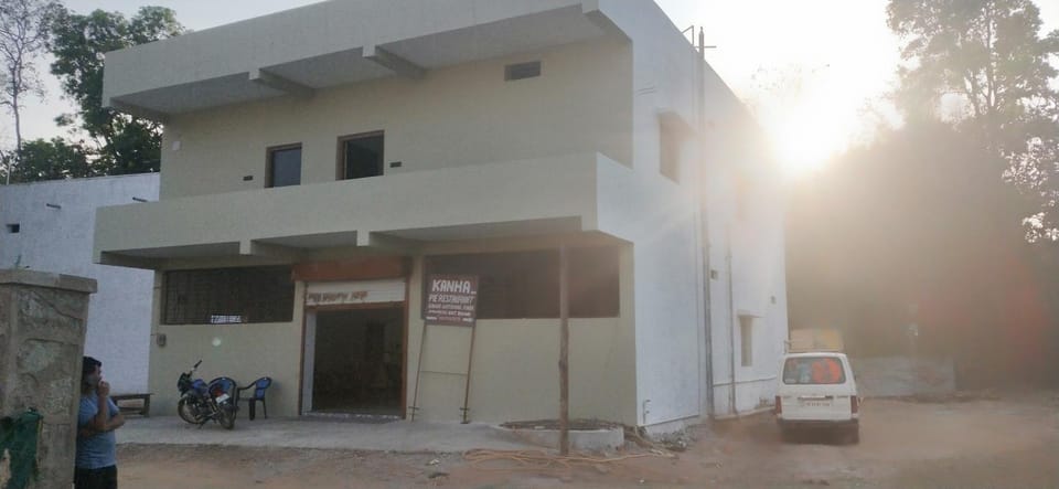 Pie Restuarant and HomeStay Apartment hotel in India