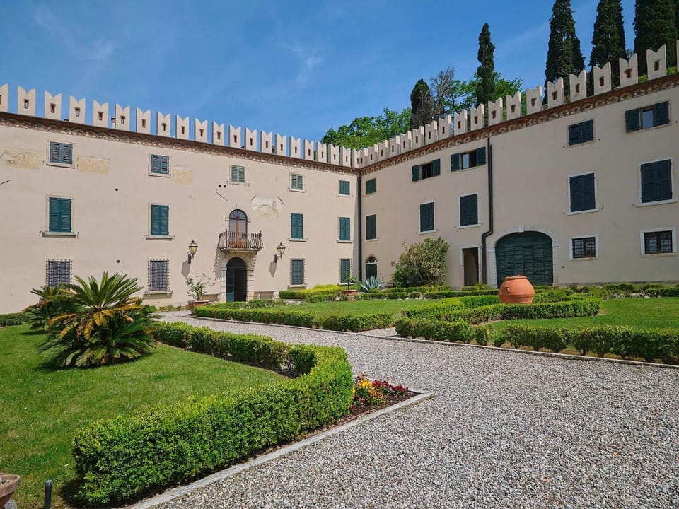 Apartment Al Castello - Elegante Residenz mit Schwimmbad by Interhome Apartment in Colà