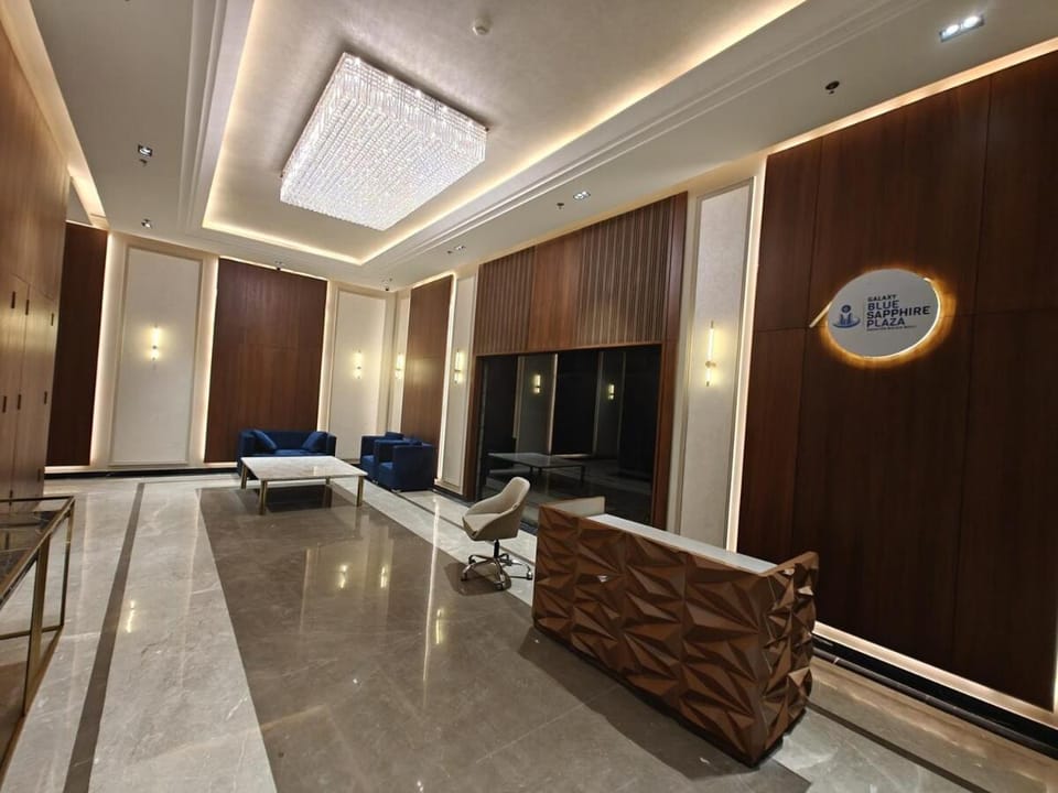 City Views & Cozy Vibes Apartment in Noida