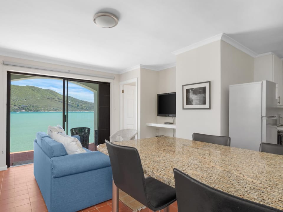 Shoreline Villa House in Knysna