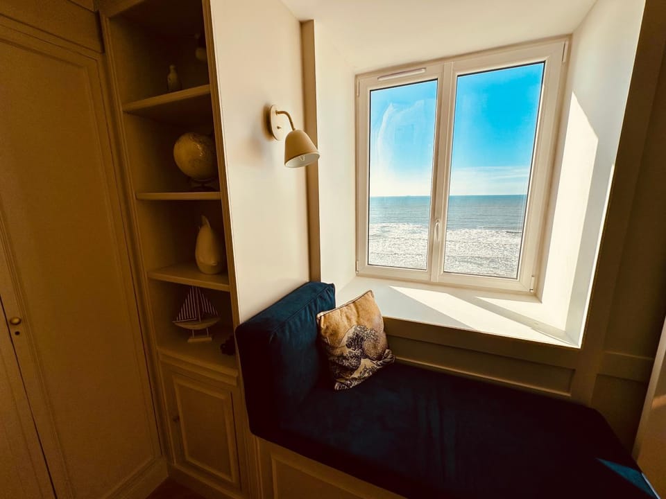 Natural landscape, Seating area, Sea view
