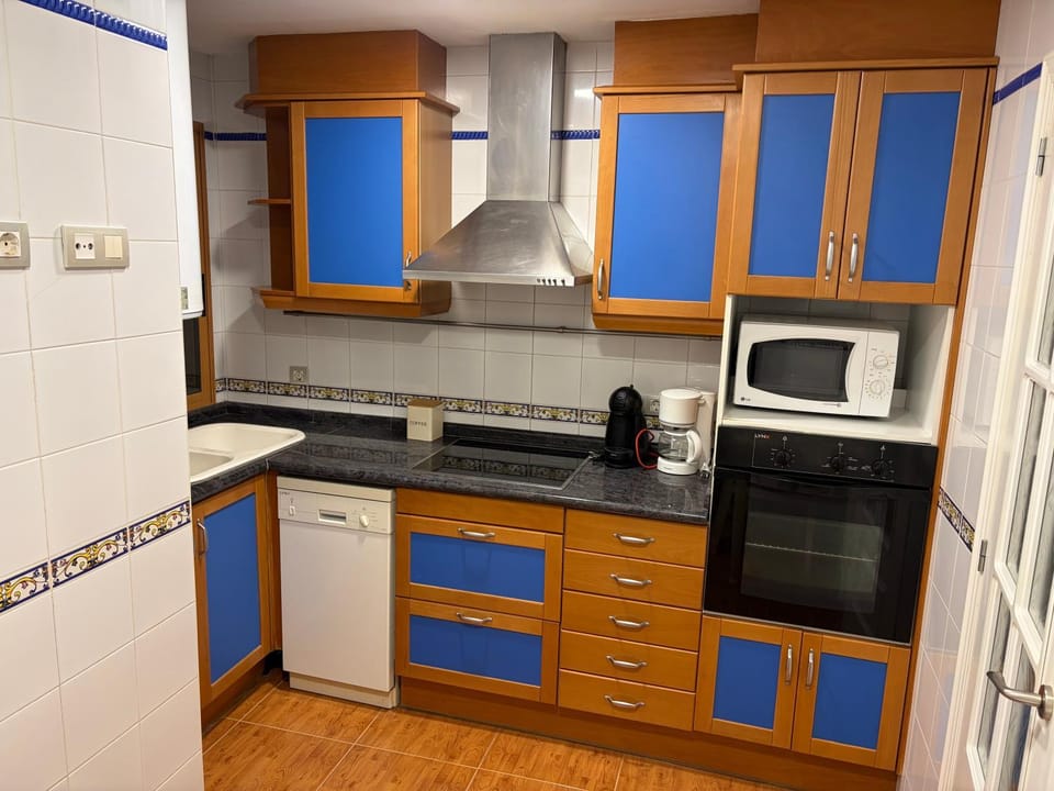 Kitchen or kitchenette, kitchen