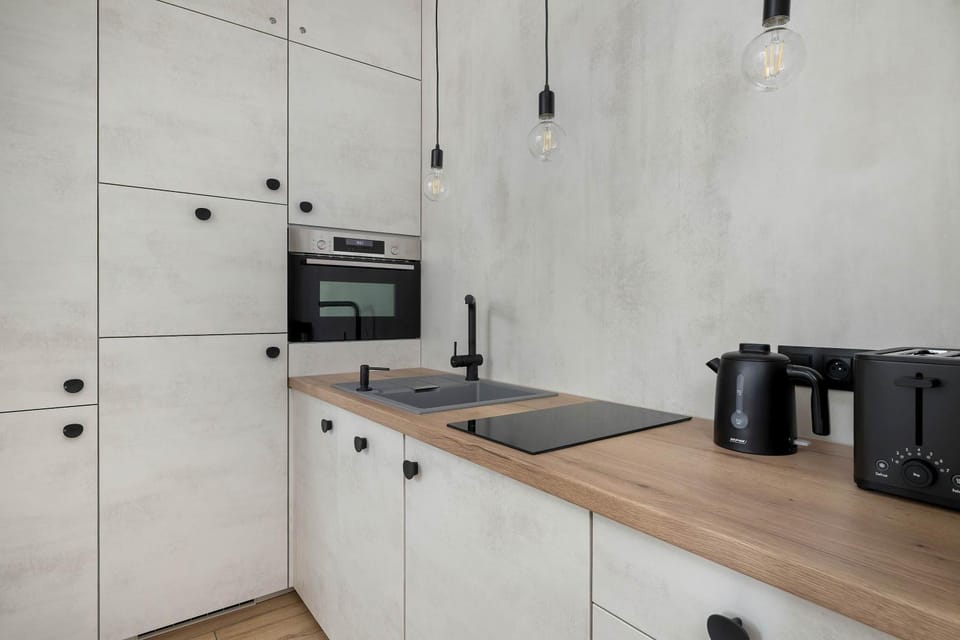 Coffee/tea facilities, Kitchen or kitchenette, stove, toaster