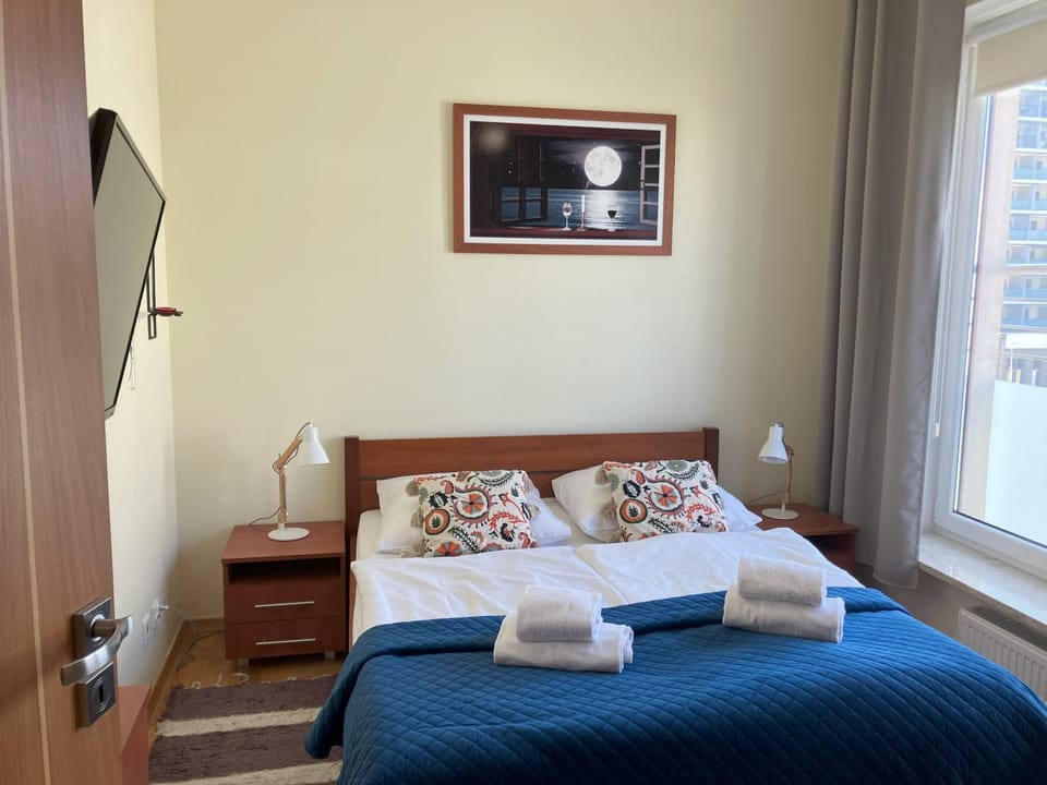Bed, TV and multimedia, Bedroom, soundproof, towels, wardrobe