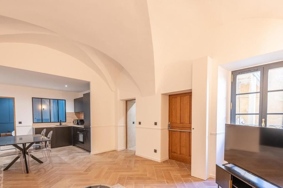 T2 d'exception au Château de Fonbonne Apartment in Évian-les-Bains