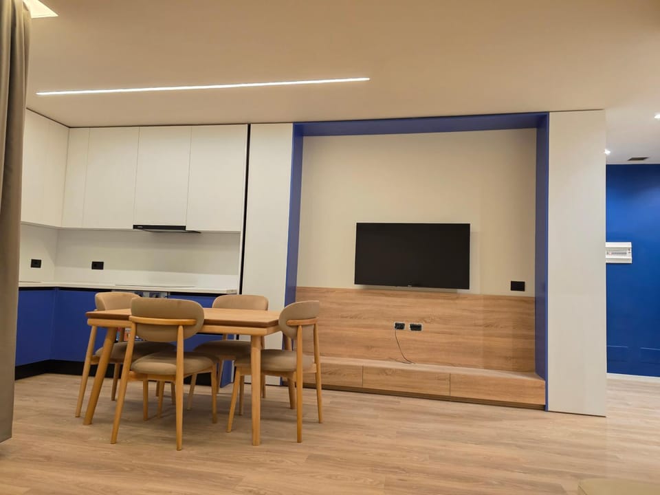 TV and multimedia, Kitchen or kitchenette, Dining area
