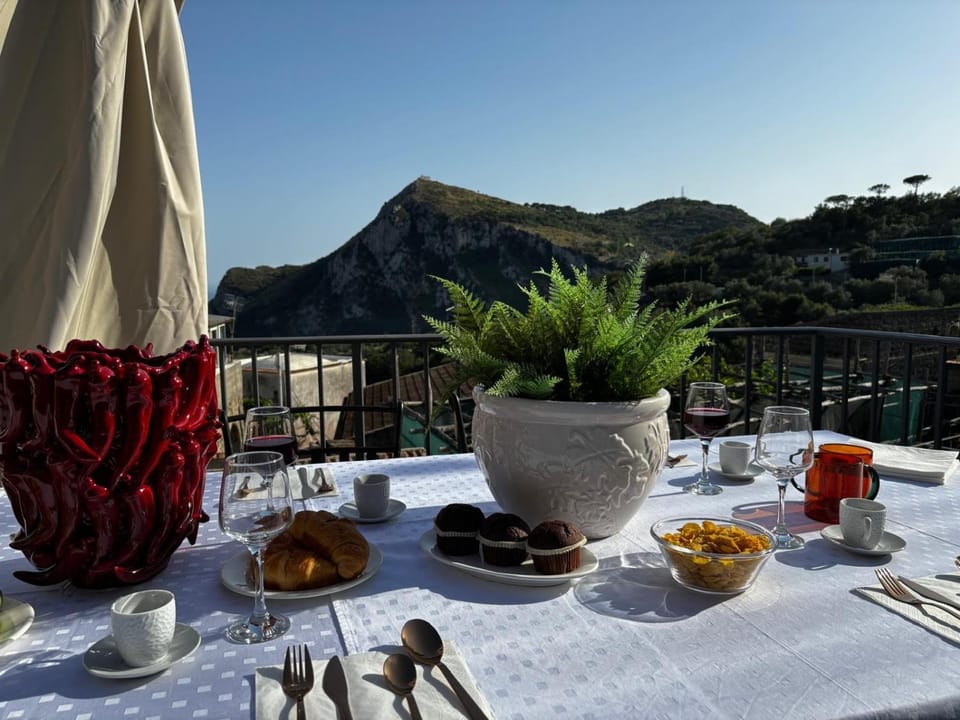 Torre Saracena Massa Lubrense House in Massa Lubrense
