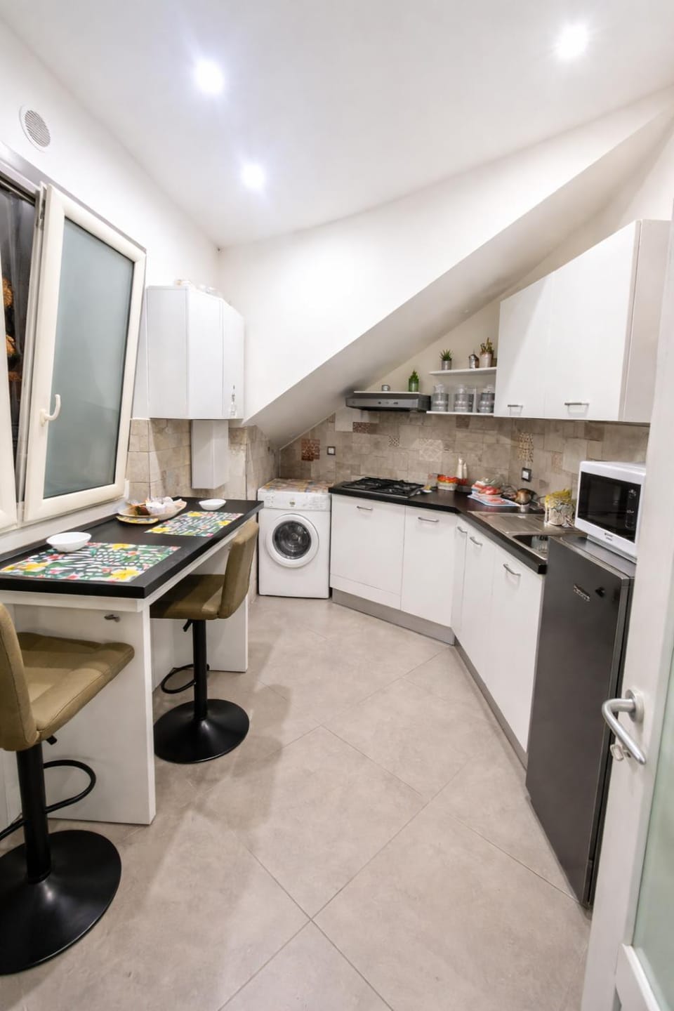 Naples Airport Central Apartment in Naples