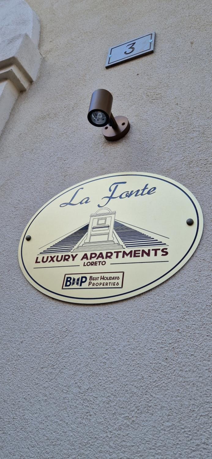 La Fonte Luxury Apartments Loreto - BHP Apartment in Loreto