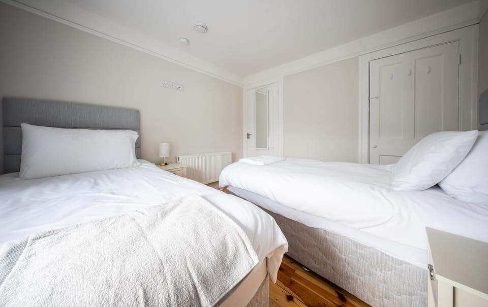 Spacious Townhouse in Kinvara Perfect for Groups House in County Clare