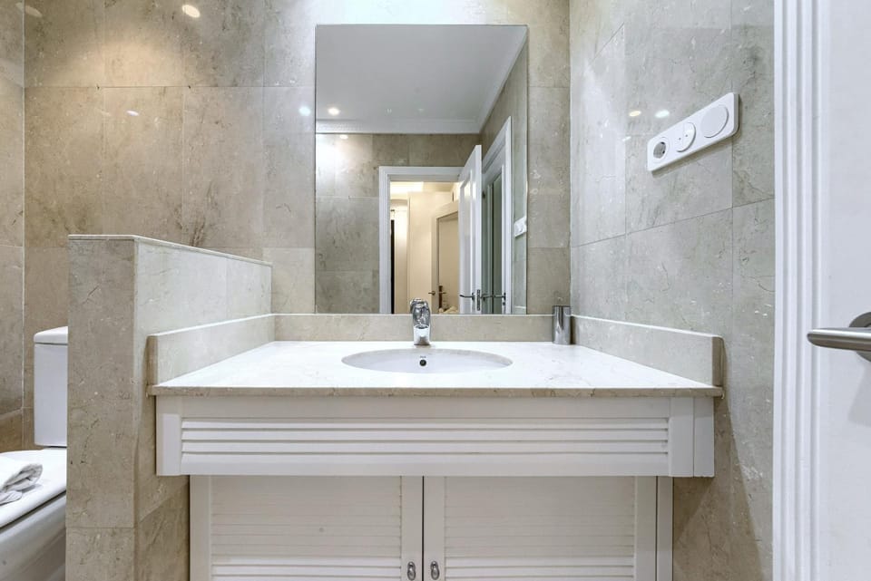 Near Museum Luxury Stay by Next Stop Bilbao Apartment in Bilbao
