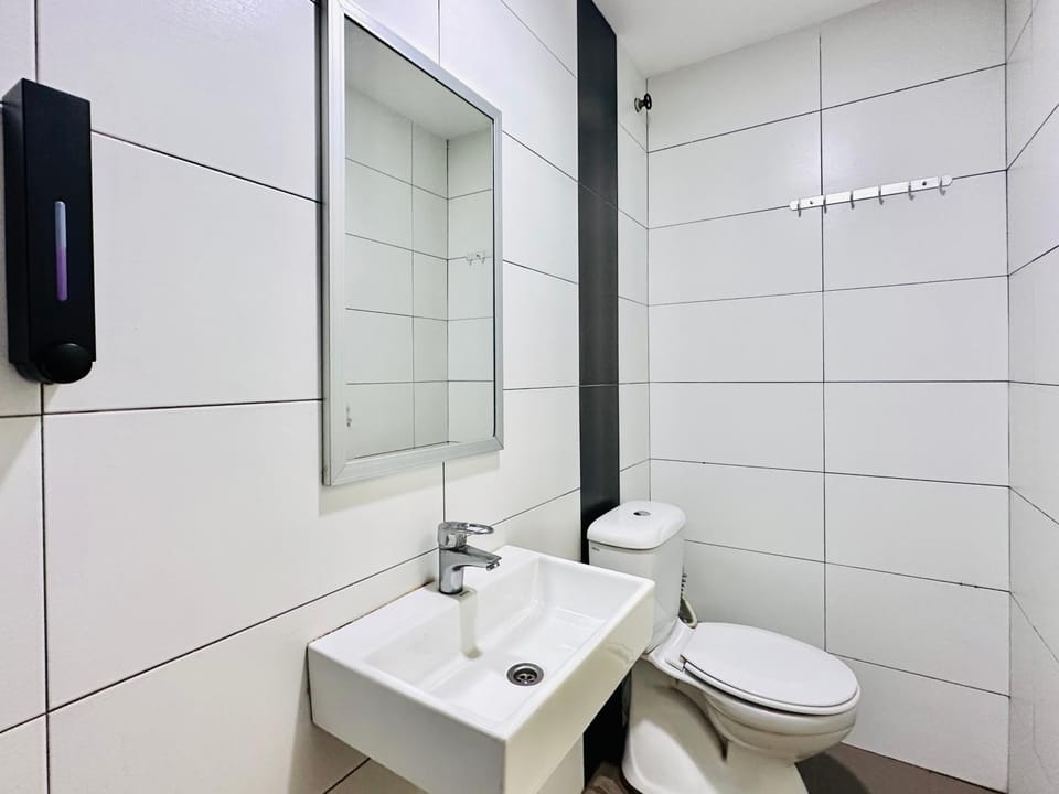 201 1B1B Nusa Bestari-Near Bkt Indah Riverview Inn Bed and Breakfast in Johor Bahru
