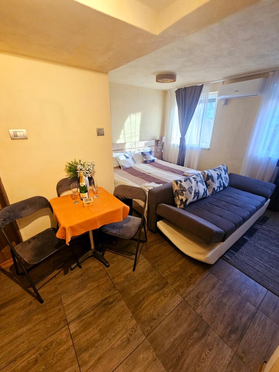 Studio Iris Apartment in Romania