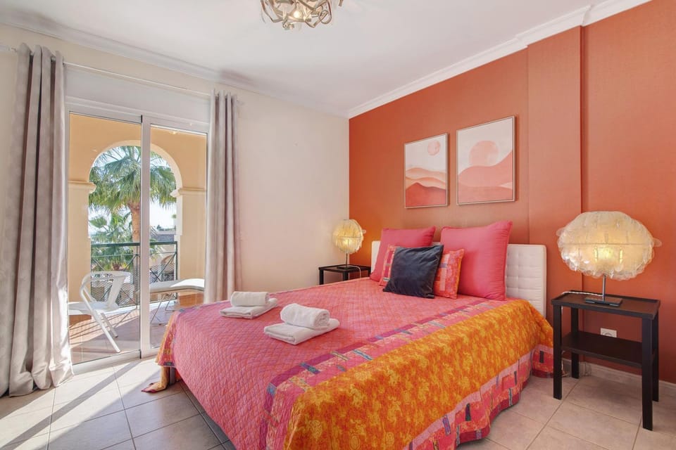 Living room, Bedroom