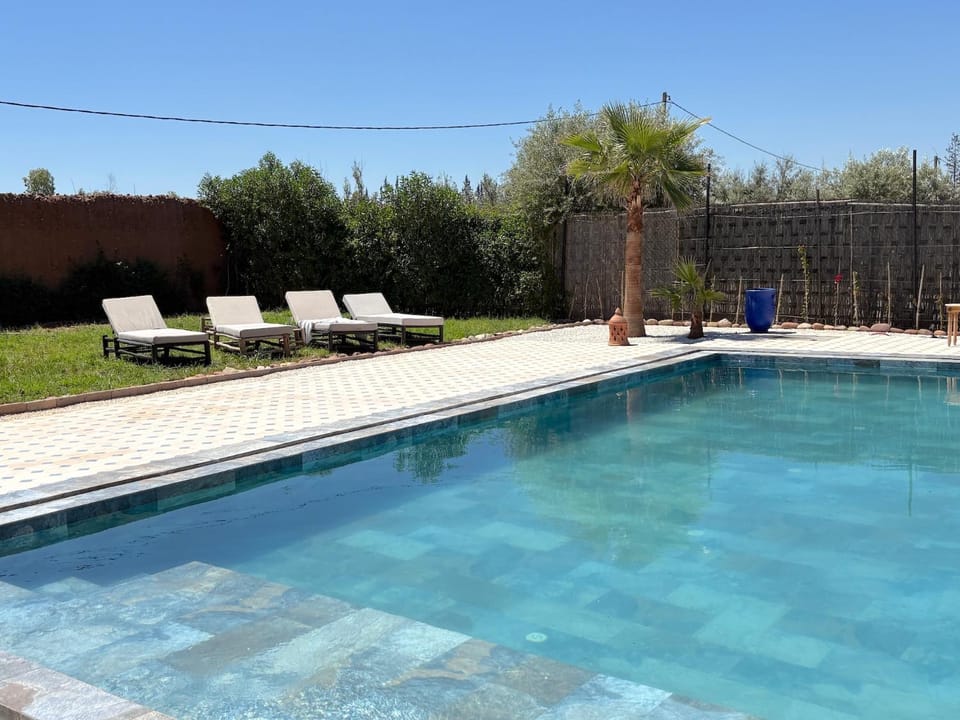 Day, Pool view, Swimming pool, sunbed
