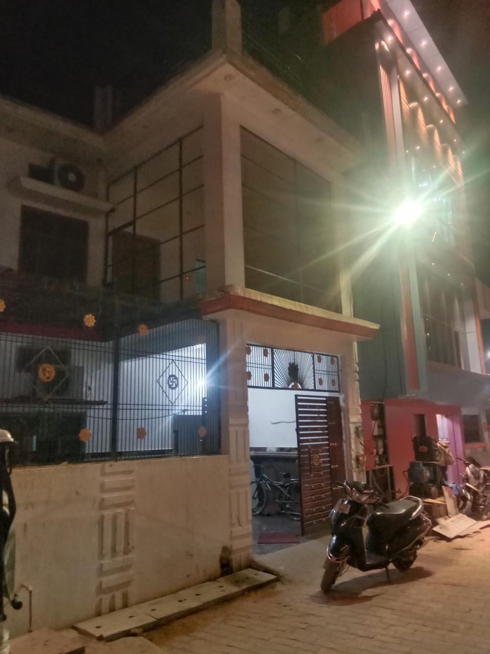 Vishal guest House Apartment in Uttar Pradesh