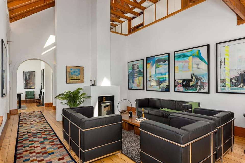 View (from property/room), Living room, City view, Mountain view, fireplace, air conditioner